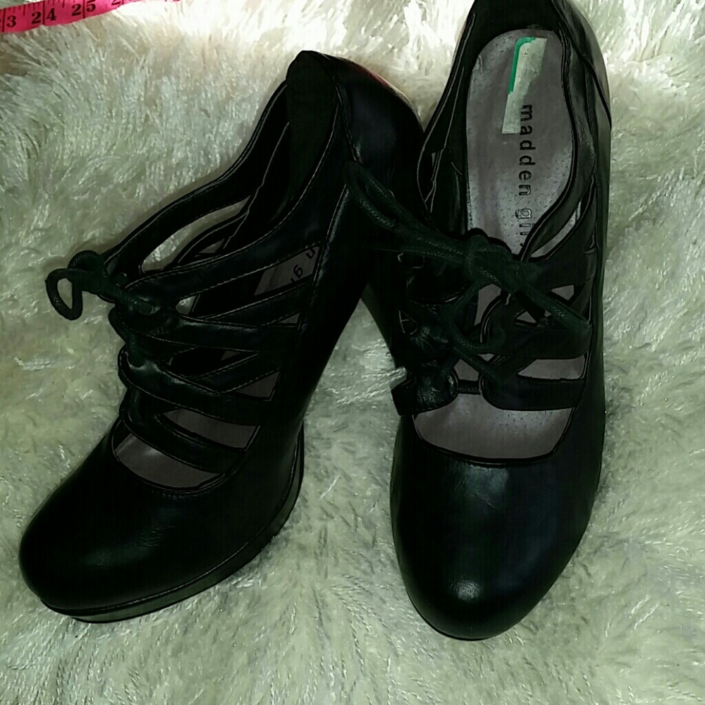 Black Madden Girl strapped heels